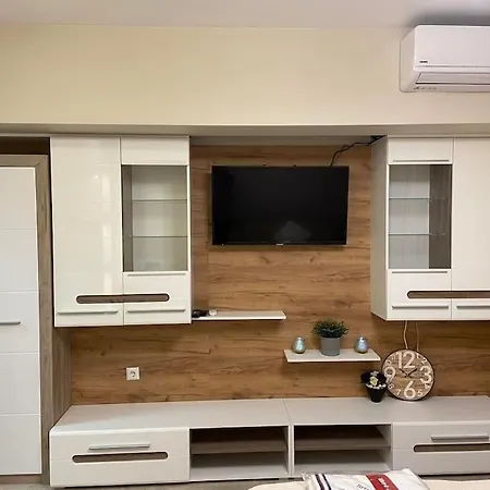 бутиково студио Joy-free Parking Apartment *